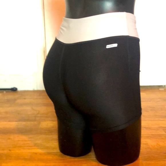 Dri•more xs short - Picture 2 of 2